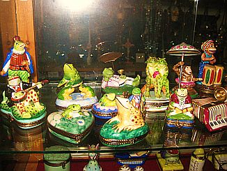 Frog Limoges Boxes