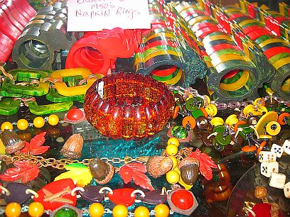 Bakelite 50's napkin rings