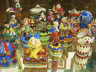 Clown Limoges Boxes