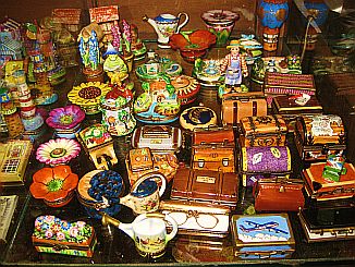 Luggage Limoges Boxes