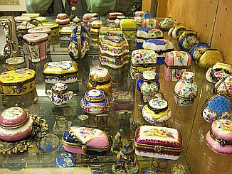Traditional Limoges Boxes